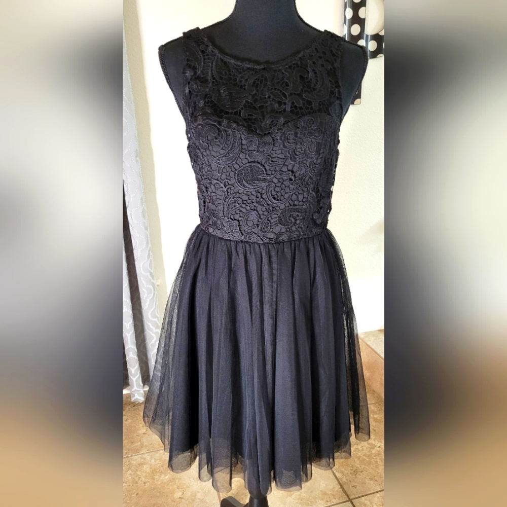 Forever 21 Black Dress